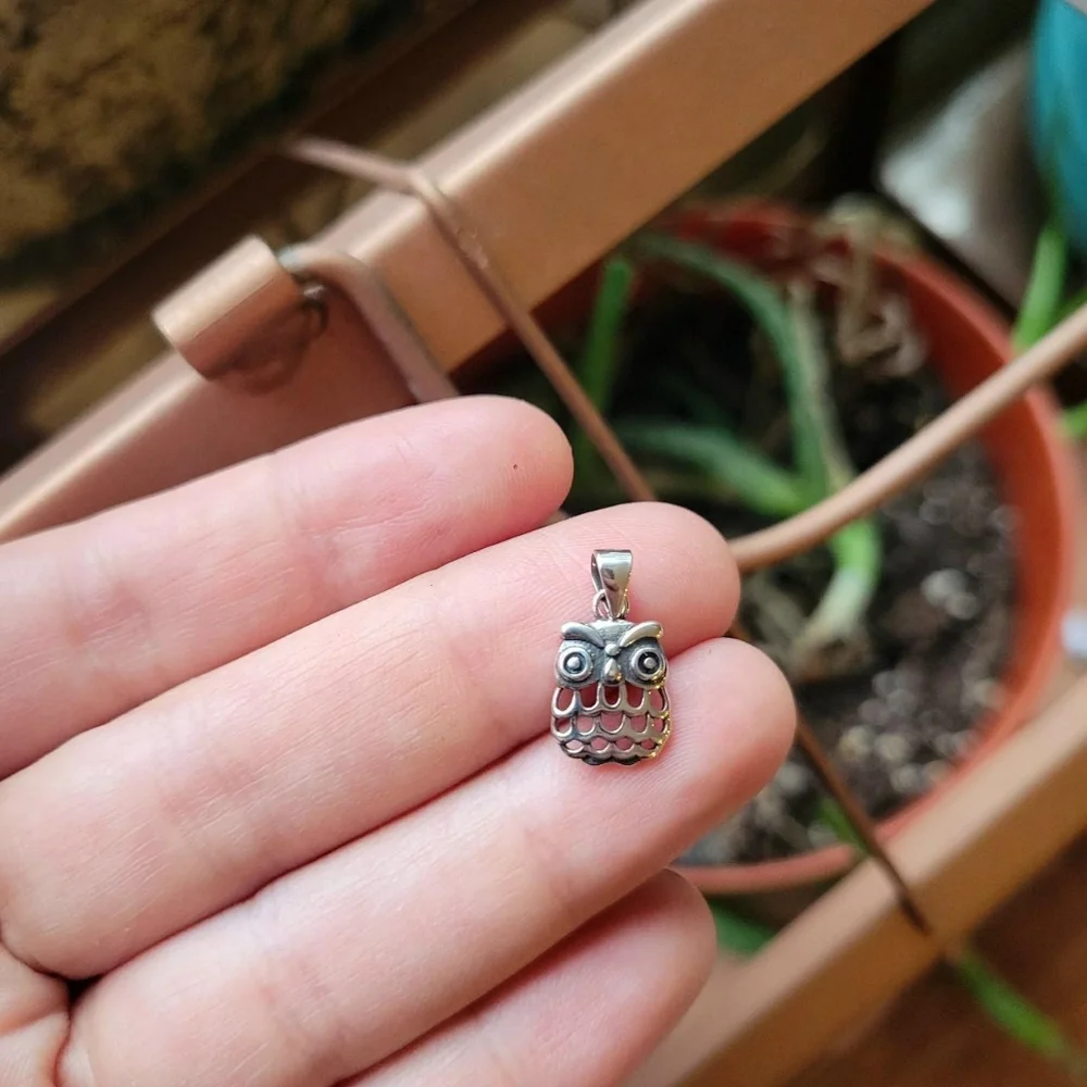 New 925 Sterling Silver Dainty Owl Charm